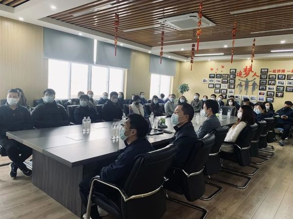 銀金達職工積極學(xué)習(xí)二十大精神